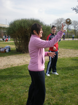 Juegos con pelotas por equipos